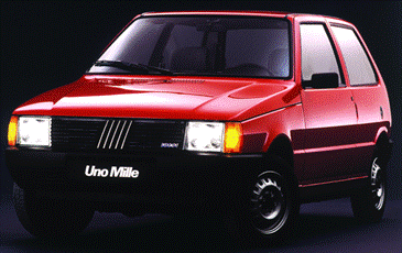 Uma imagem contendo carro, estrada, ao ar livre, vermelho

Descrição gerada automaticamente
